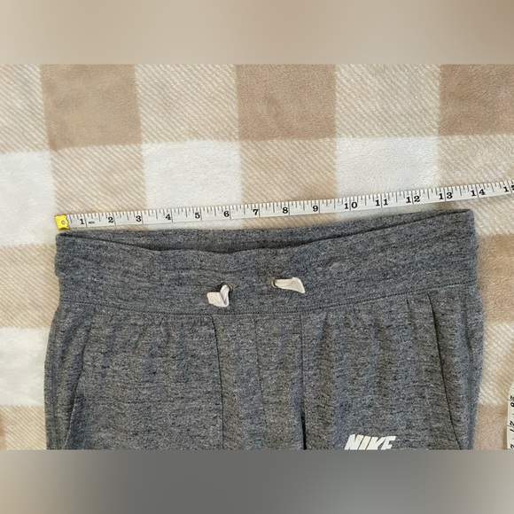Nike Cropped Grey Charcoal Sweatpants Lounge Pants - Picture 6 of 6